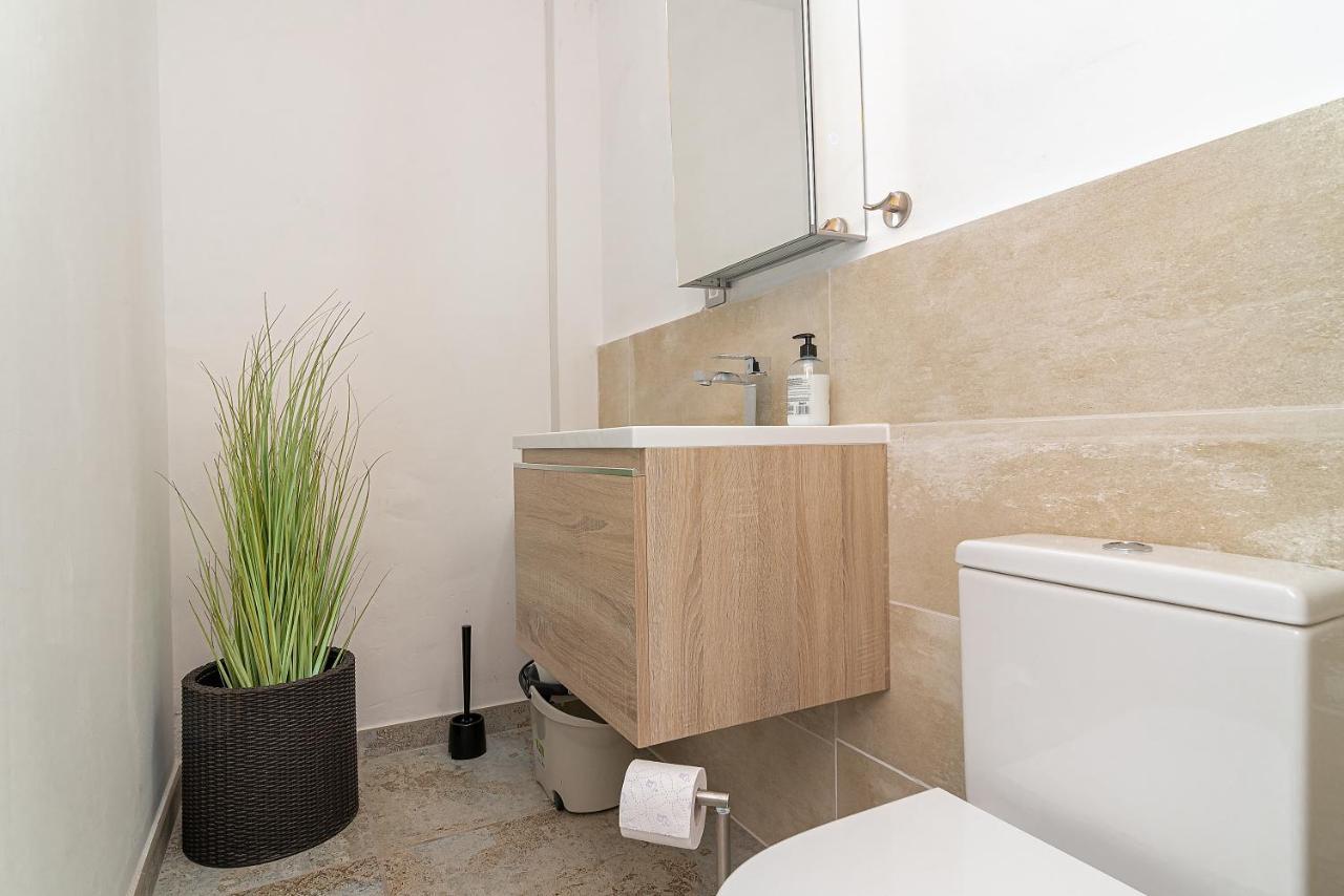Mogan Luxury Apartment, Sea Views, Jacuzzi And Sauna. 외부 사진